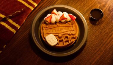 Butterbeer Season Returns March 1st to Universal Theme Parks Featuring New Butterbeer Waffle