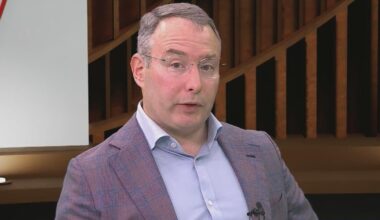 Florida Senate Democratic nominee, retired Lt. Colonel Alex Vindman says President Trump's "corruption is staggering"