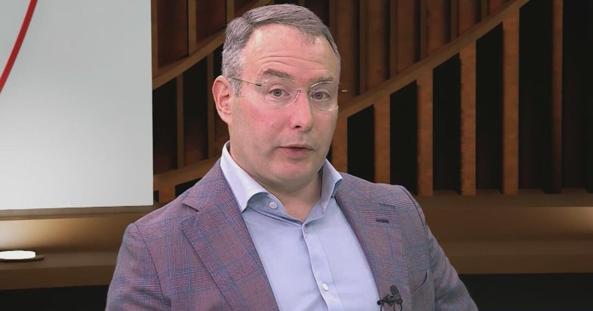 Florida Senate Democratic nominee, retired Lt. Colonel Alex Vindman says President Trump's "corruption is staggering"