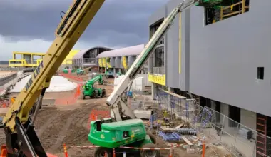 Construction at Jacksonville International Airport's new concourse.