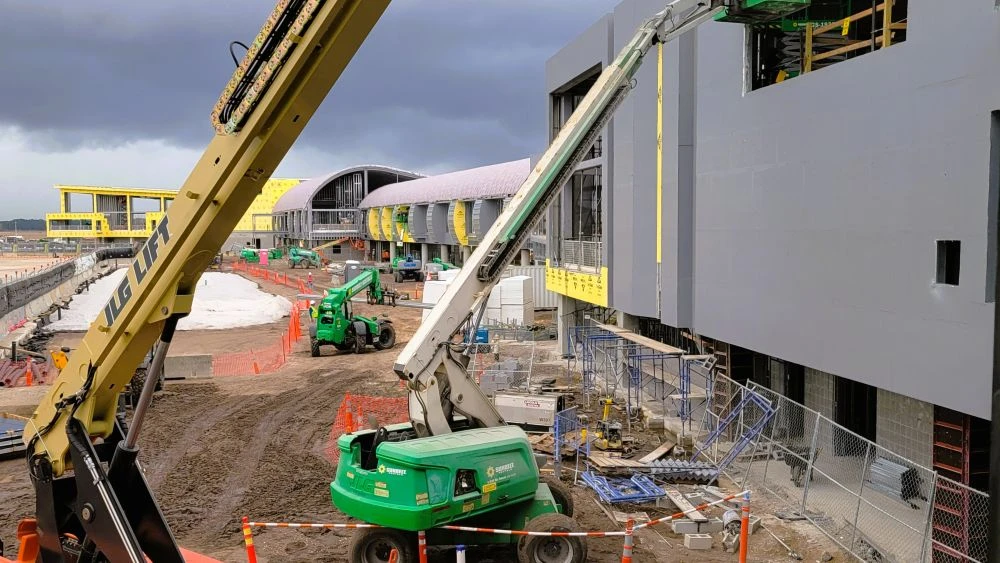 Construction at Jacksonville International Airport's new concourse.