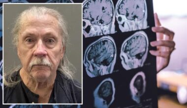 Elderly Florida man accused of killing dementia-stricken wife said he'd 'rather go to prison' than care for her