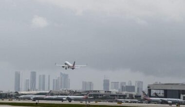 American Airlines seeks Miami to Venezuela flight approval