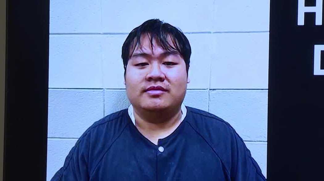 Florida teens rescued after leaving home with man they met on Roblox