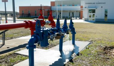 Orange school closed from damage caused by freezing weather