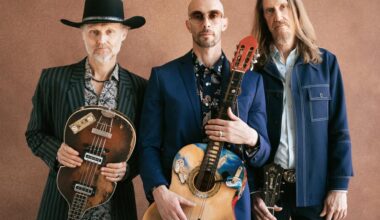 Folkie siblings the Wood Brothers return to Orlando in a 'Puff of Smoke'