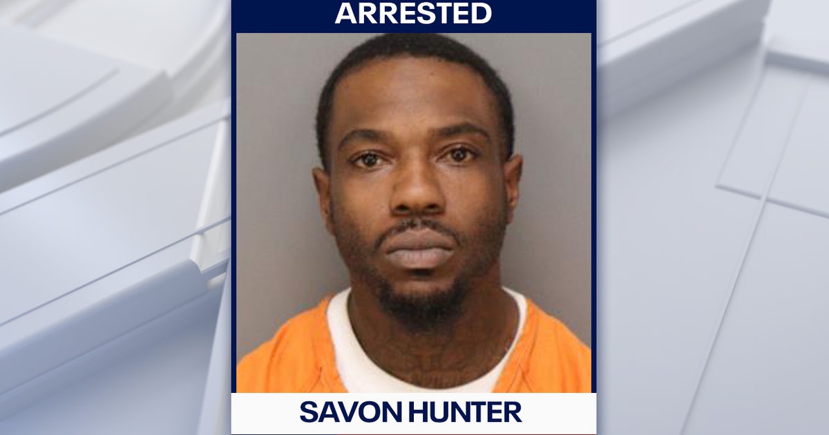 Jewelry store burglars steal $45K of gems and a gun after breaking into St. Pete store with sledgehammer: SPPD