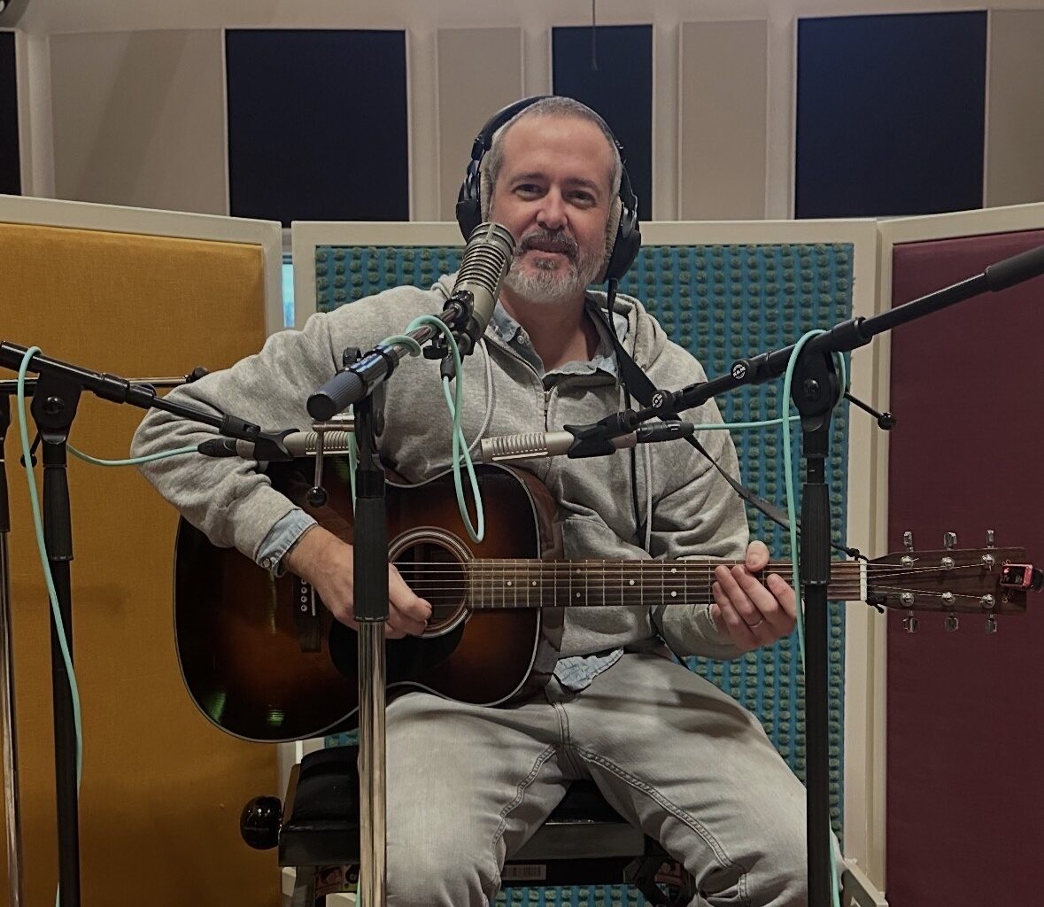 Stephen Chambers returns to the Orlando music scene with the early-2000s indie goodness of Nazca Lines