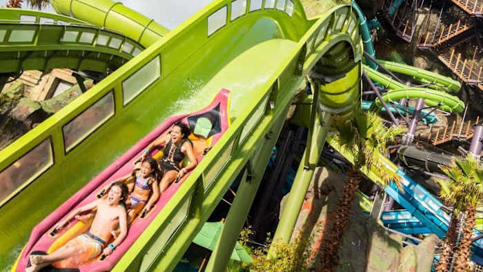 Volcano Bay joins Florida theme parks going cashless. Here’s how payments work across major parks