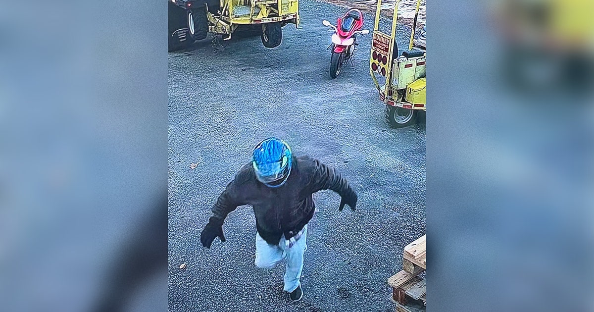 Florida man on the run after motorcycle pursuit with troopers ends in woods: FHP