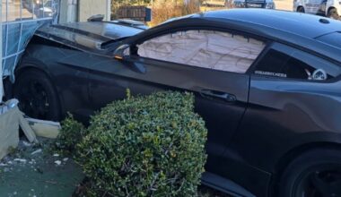 Vehicle crashes into Casselberry store following driver confrontation, police say