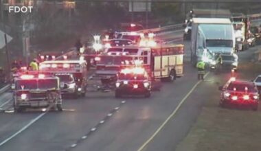 Crash blocks SR-417 in Orange County