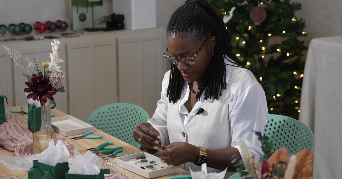 St. Pete nurse turns pandemic pastime into booming DIY jewelry bar business
