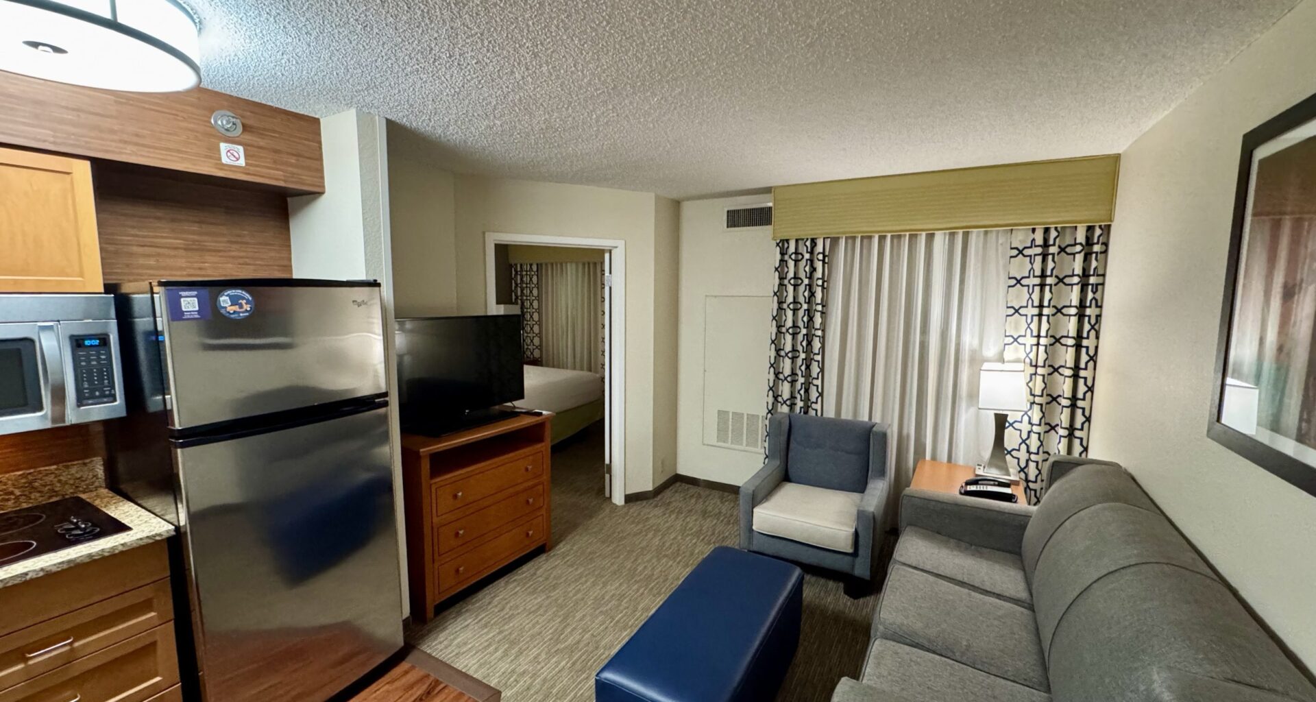 Orlando hotel room tour & review: Homewood Suites I-Drive/Convention Center