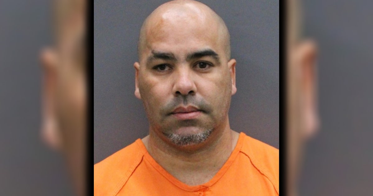 Driver involved in Hillsborough crash accused of stealing gold chain from victim, threatening with bat