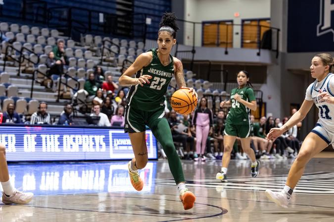 Smith Surges Dolphins Past Ospreys In River City Rumble