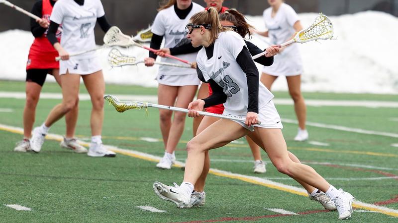 Down Goes #1: Greyhounds Upend Top-Ranked Tampa in Season Opener