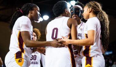 Women’s Hoops Downs Western, Clinches MAC Tournament Spot