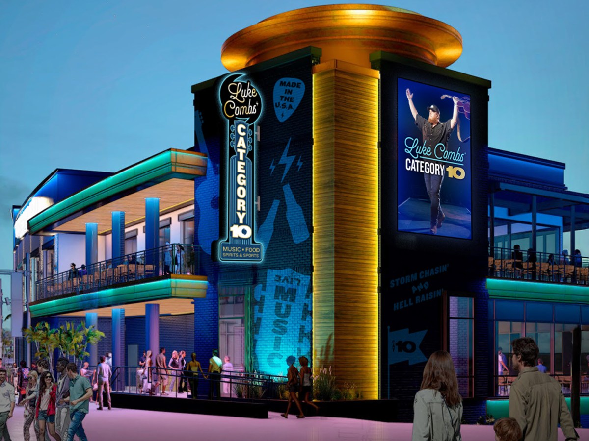 Country star Luke Combs to open new bar at Universal CityWalk