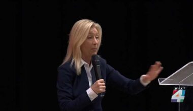 Blight, affordability, and entertainment topics of conversation for Westside residents at mayor’s town hall