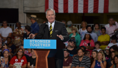Bob Buckhorn’s mayoral PAC has more than $1.4 million—and most of it comes from development and investment interests