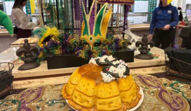 Rating spring’s theme park food-fest eats with attractions blogger Jon Self