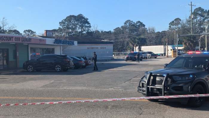 Man dies after being shot multiple times inside laundromat in Northwest Jacksonville; no arrests made
