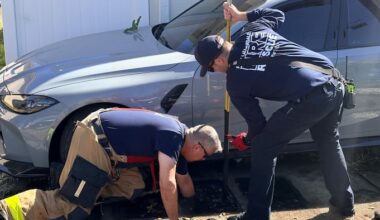 Car crash causes pipe to burst in Fort Lauderdale