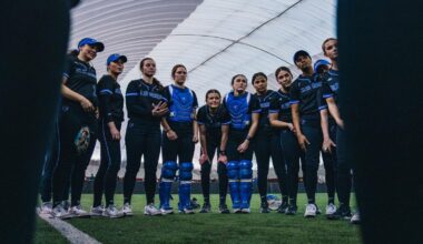 Maya Wondaal throws the ball