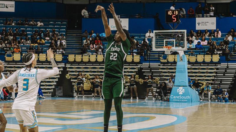 Shirley scores 25 points in Florida A&M's 82-71 win against Southern