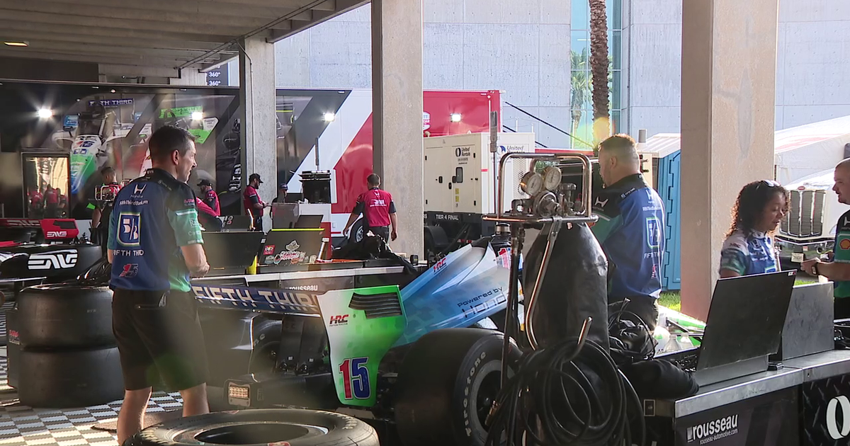 Engines roar as 2026 IndyCar season kicks off in St. Pete