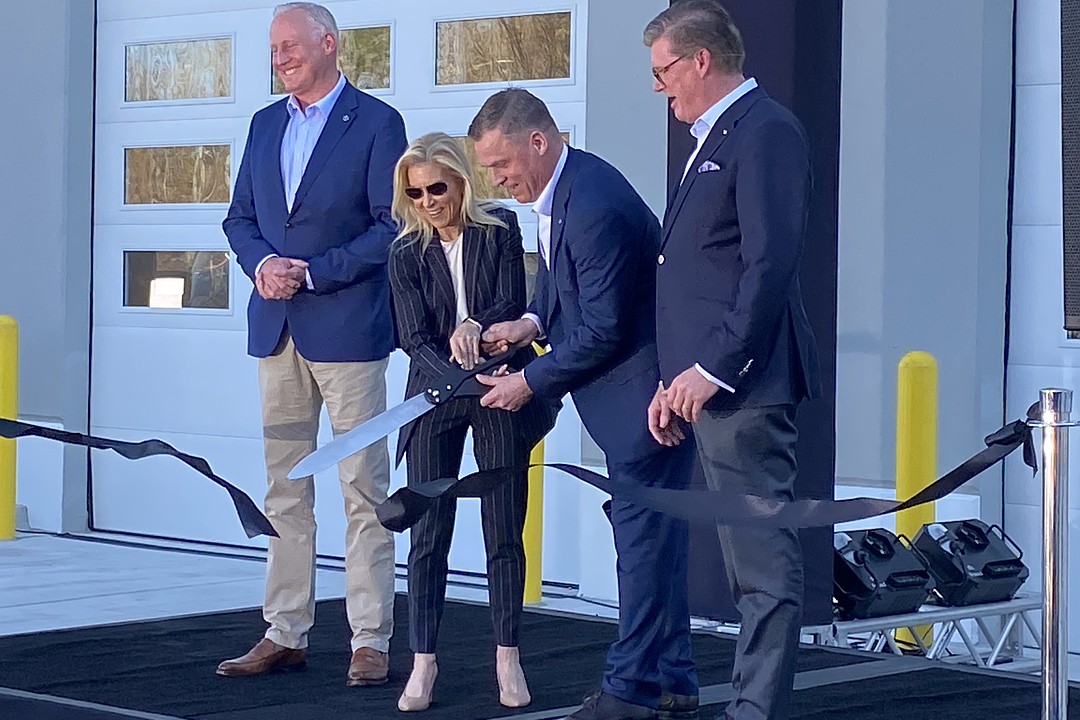 Daimler Coaches North America opens new West Jacksonville headquarters