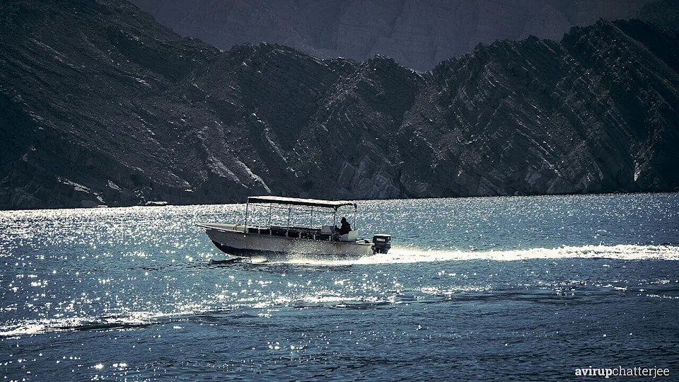 Speeding speed boat.