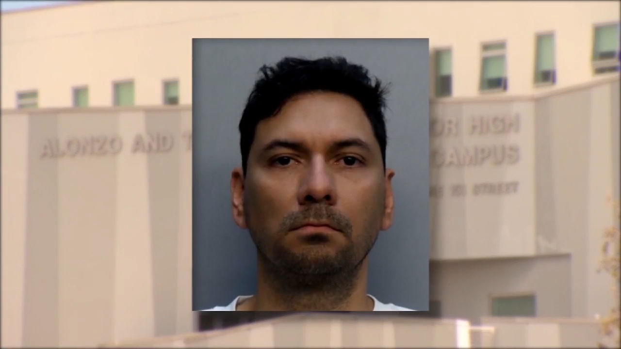 Former band teacher arrested for battery, inappropriate relationship with students - WSVN 7News | Miami News, Weather, Sports