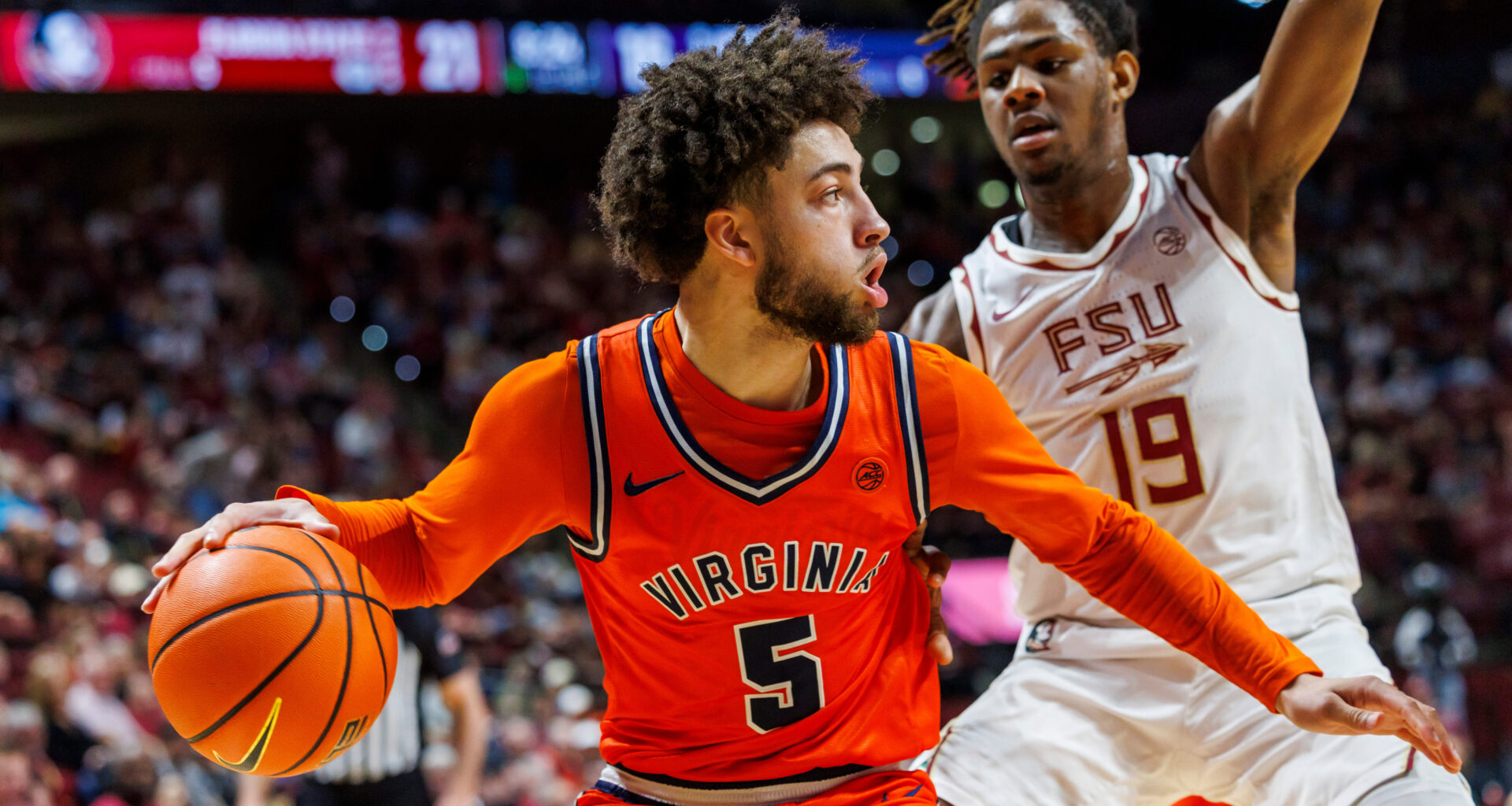 White scores 19 as No. 15 Virginia rallies past Florida State 61-58 to win 5th straight