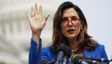 Immigration advocates balk as Maria Elvira Salazar cheers Palantir relocation to Miami