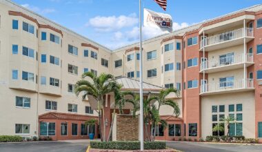 Fort Myers senior living facility gets new operator