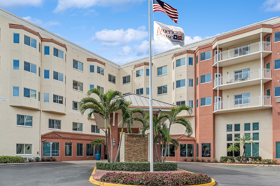Fort Myers senior living facility gets new operator