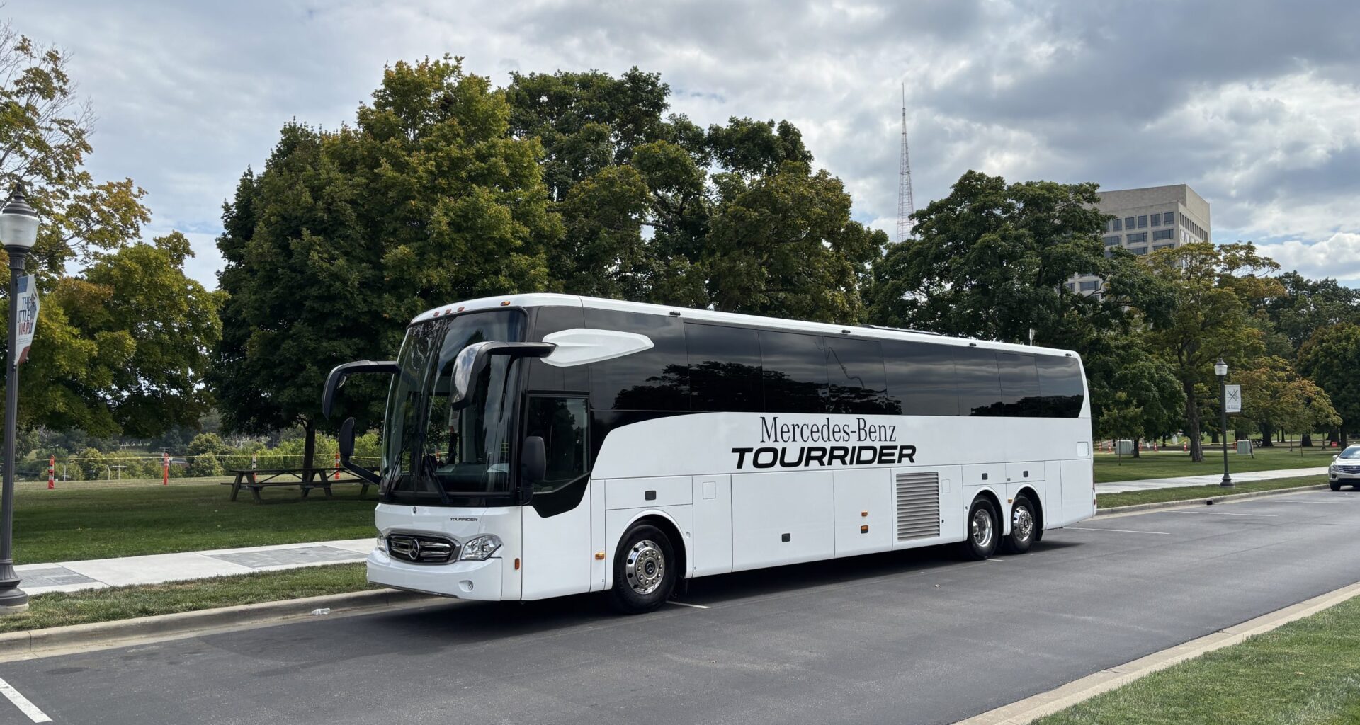 Daimler Coaches North America inaugurates new U.S. headquarters in Jacksonville, Florida