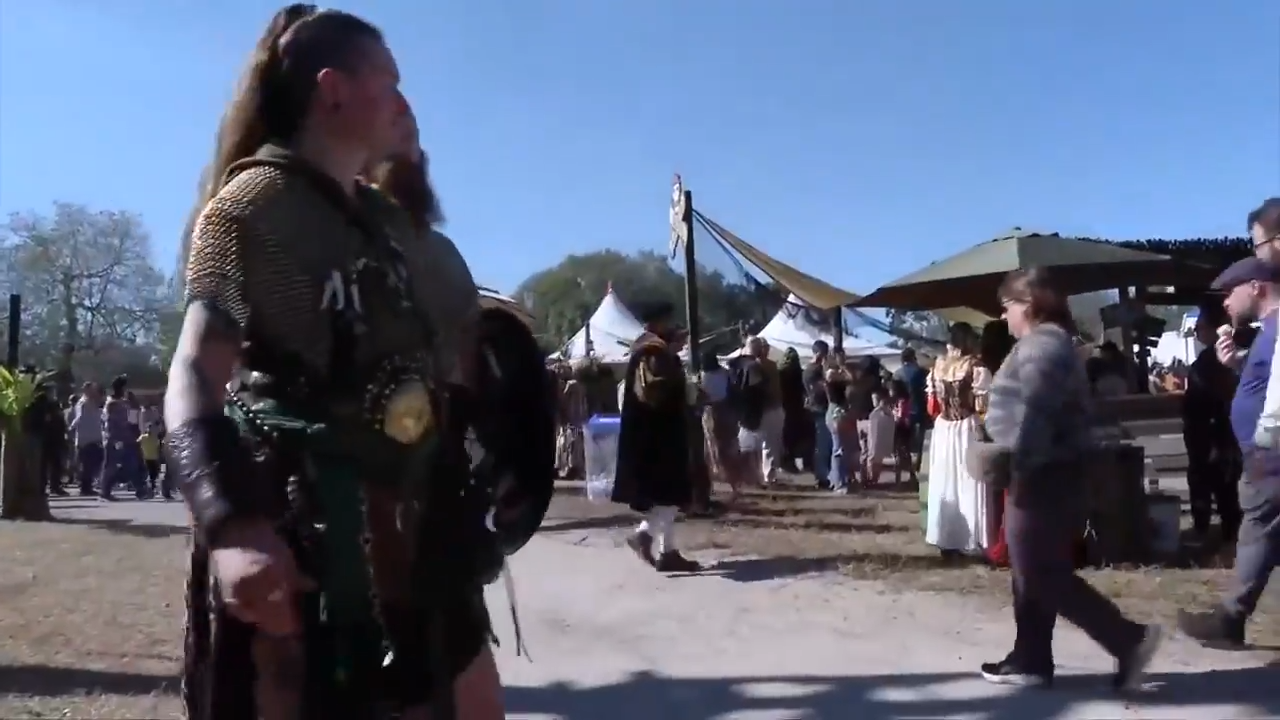 Florida Renaissance Festival brings participants together for fun, festivities at Deerfield Beach - WSVN 7News | Miami News, Weather, Sports