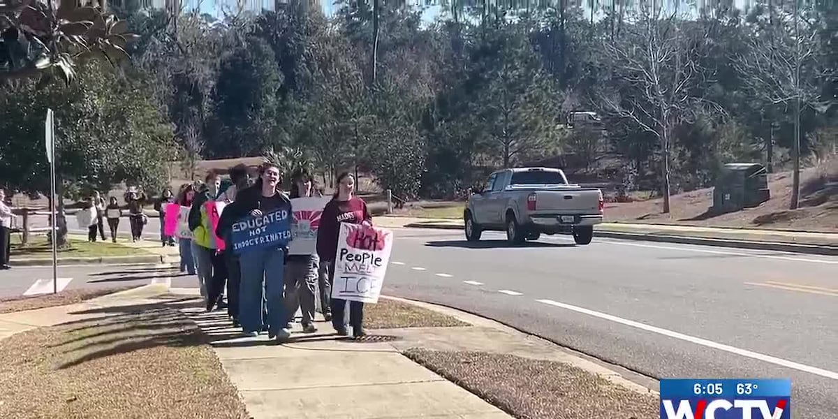 Chiles High School students stage walkout Friday to protest ICE