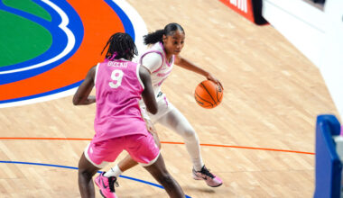 Arkansas Battles Florida Late, Falls 75-69