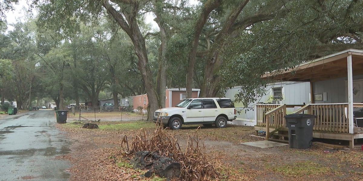 Leon County mobile home residents raising alarm after a week with no water