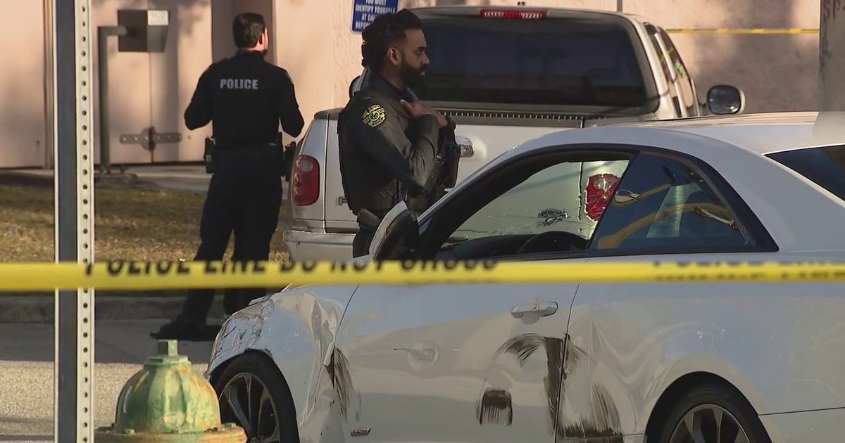 Shooting near Orange County Jail: Random person hit by gunfire; 1 arrested, police say