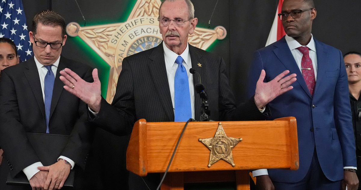 Florida deputy kills man who drove into him after fatally shooting 2 people, sheriff says :: WRAL.com