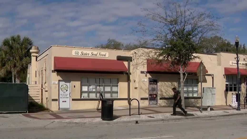 Vigil held outside Orlando restaurant where 4 juveniles were shot