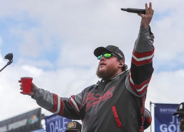 Country music singer Luke Combs performs ahead of the Daytona 500 race on Sunday, Feb. 14, 2021. (Sam Thomas/Orlando Sentinel)