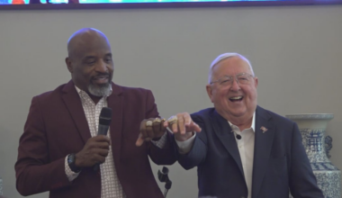 Gene Deckerhoff honored by Florida Sports Hall of Fame on Thursday