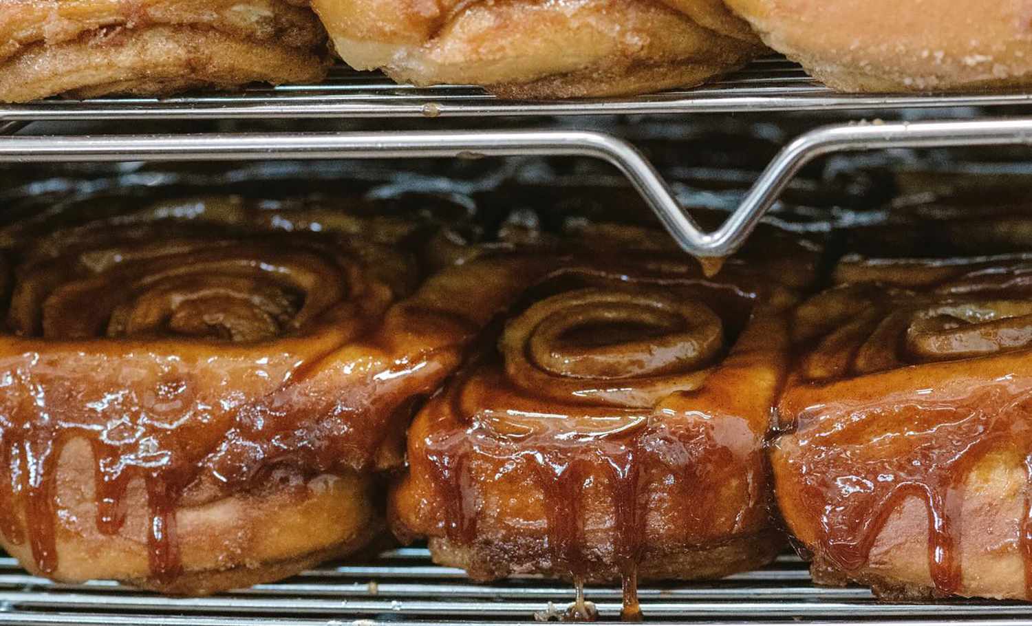 This 70-Year-Old Florida Farm Draws Hours-Long Lines For Its $2 Cinnamon Rolls