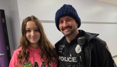 Florida student creates beanie for school officer
